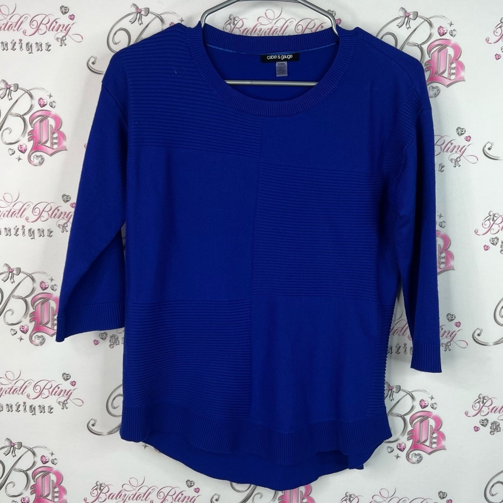 Cable & Gauge top long sleeves ribbed square pattern Royal Blue Knit Top